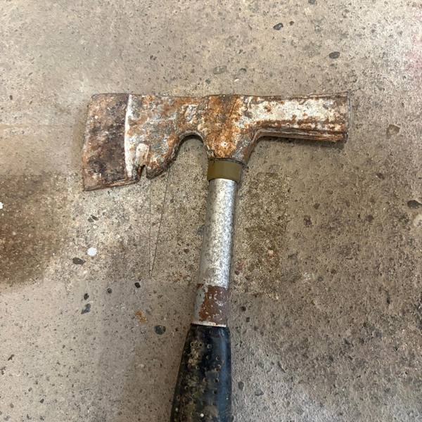 Hammer rostig – Vorher